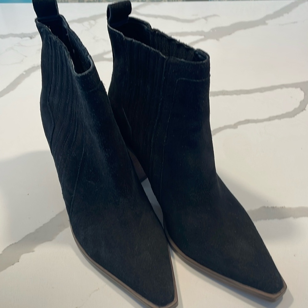 Vince Camuto Boots side zip shoe boots